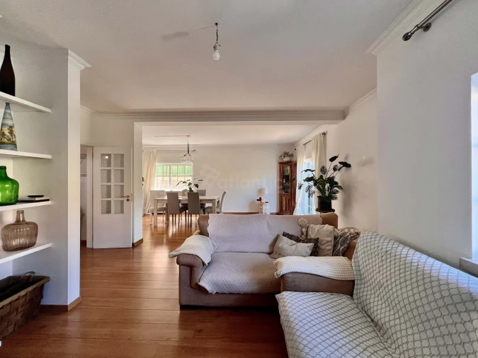 Moradia T5 para Venda em Alcabideche Foto 6