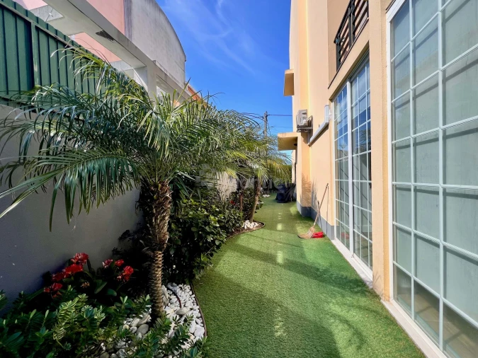 Moradia T5 para Venda em Alcabideche Foto 52