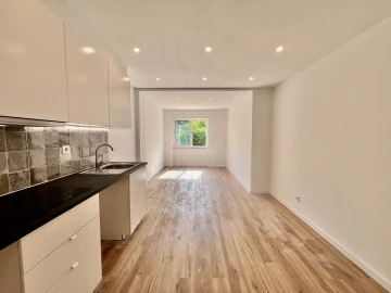 Apartamento T2 para Venda em Algueirão-Mem Martins