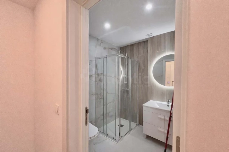 Apartamento T2 para Venda em Algueirão-Mem Martins Foto 4