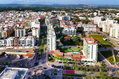 Terreno para Venda em Quarteira