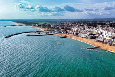 Terreno para Venda em Quarteira