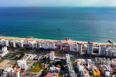 Terreno para Venda em Quarteira