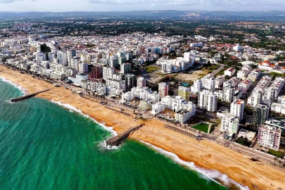 Terreno para Venda em Quarteira