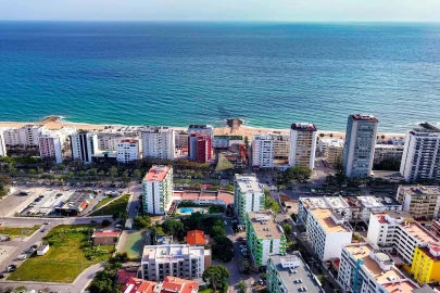 Terreno para Venda em Quarteira