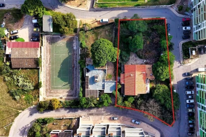 Terreno para Venda em Quarteira
