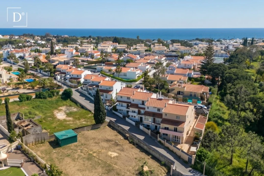 Moradia T3 para Venda em Albufeira e Olhos de Água Foto 4
