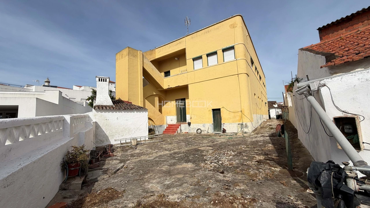 Prédio para Venda em Brinches Foto 2