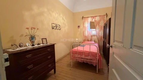 Prédio para Venda em Brinches