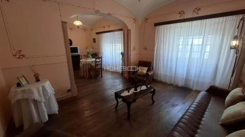 Prédio para Venda em Brinches