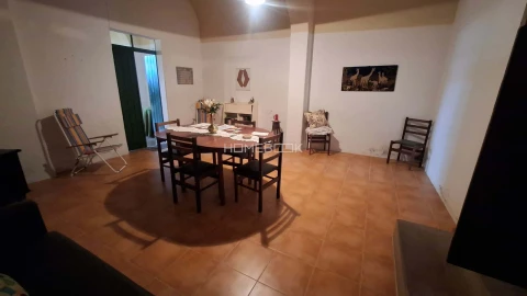 Moradia T7 para Venda em Brinches
