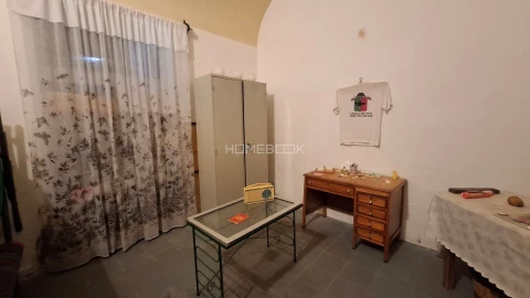 Prédio para Venda em Brinches