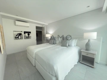 Moradia T5 para Venda em Almancil