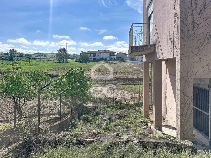 Moradia T3 para Venda em Santa Maria Maior Foto 15