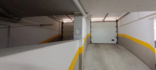 Apartamento T2 para Venda em Ramada e Caneças