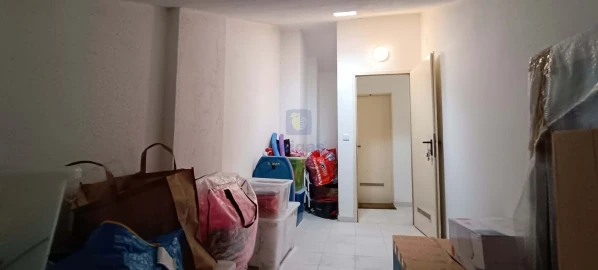 Apartamento T2 para Venda em Ramada e Caneças