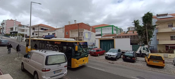 Apartamento T2 para Venda em Ramada e Caneças