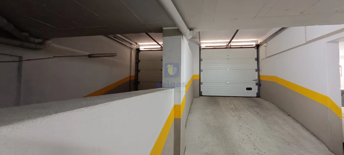 Apartamento T2 para Venda em Ramada e Caneças Foto 34