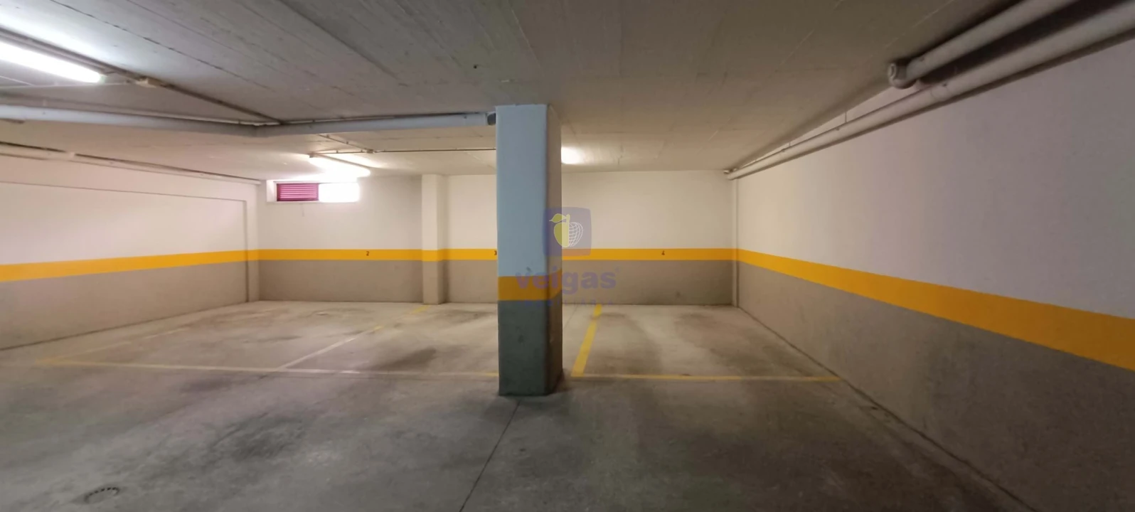 Apartamento T2 para Venda em Ramada e Caneças Foto 32