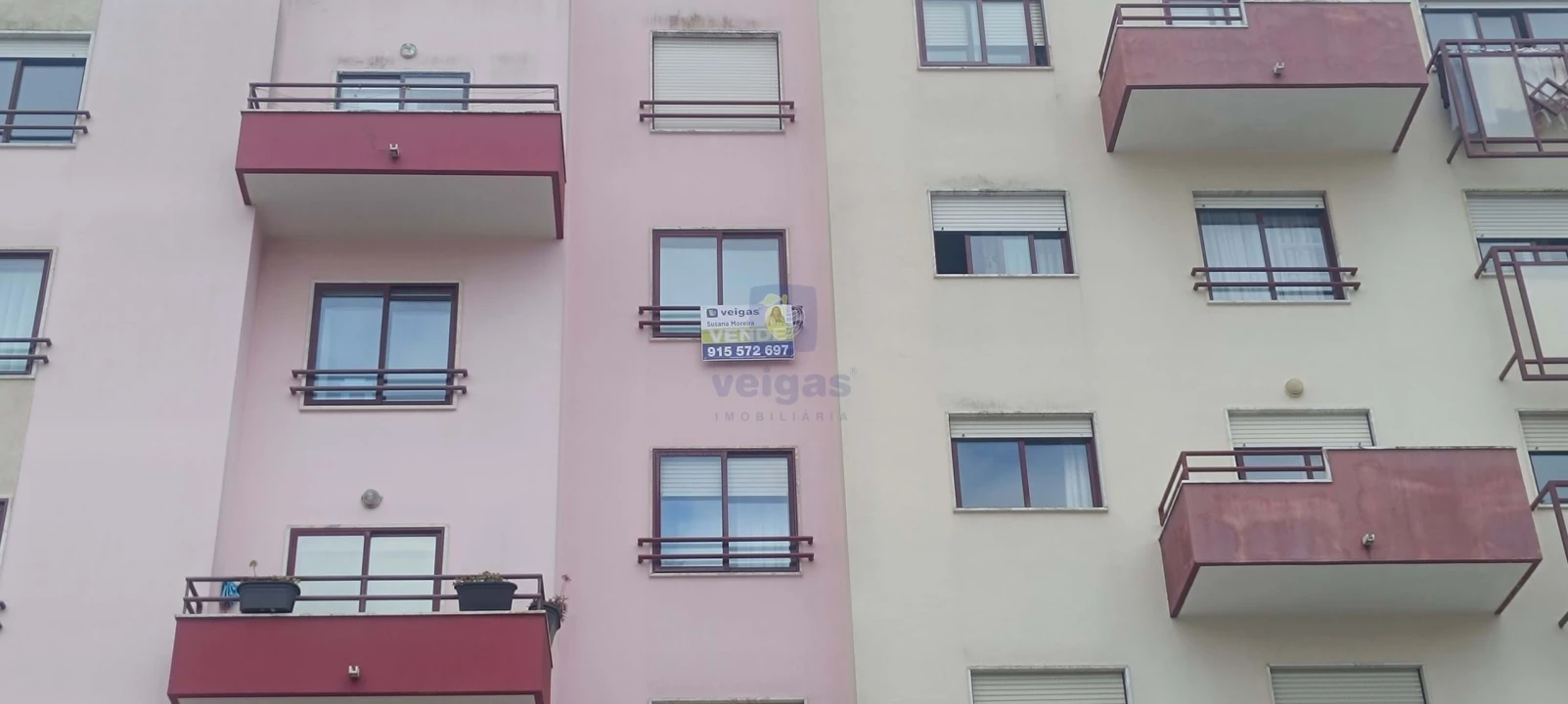 Apartamento T2 para Venda em Ramada e Caneças Foto 47