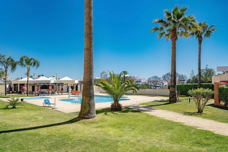 Apartamento T3 para Venda em Albufeira e Olhos de Água Foto 2