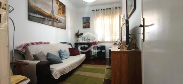 Apartamento T2 para Venda em Pontinha e Famões