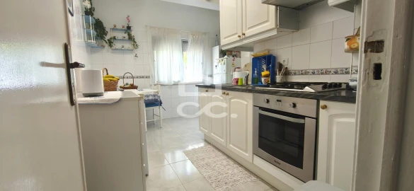 Apartamento T2 para Venda em Pontinha e Famões