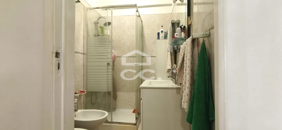 Apartamento T2 para Venda em Pontinha e Famões Foto 18