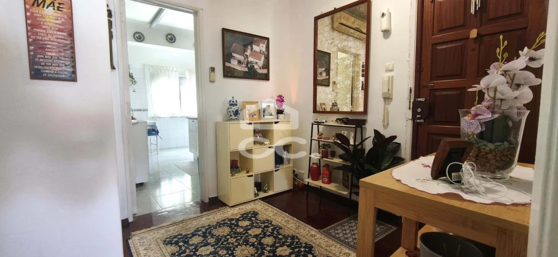 Apartamento T2 para Venda em Pontinha e Famões Foto 4