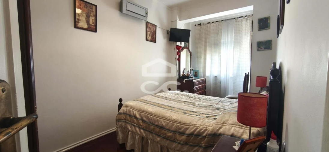 Apartamento T2 para Venda em Pontinha e Famões Foto 9