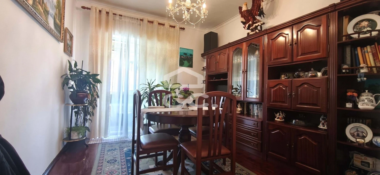 Apartamento T2 para Venda em Pontinha e Famões Foto 14