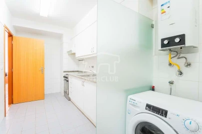 Apartamento T2 para Venda em São Martinho