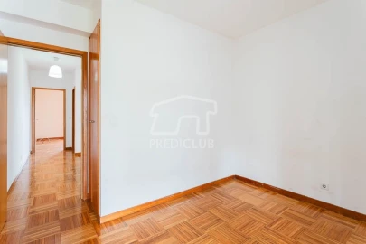 Apartamento T2 para Venda em São Martinho