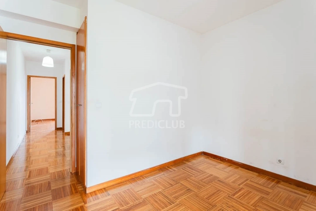 Apartamento T2 para Venda em São Martinho Foto 22