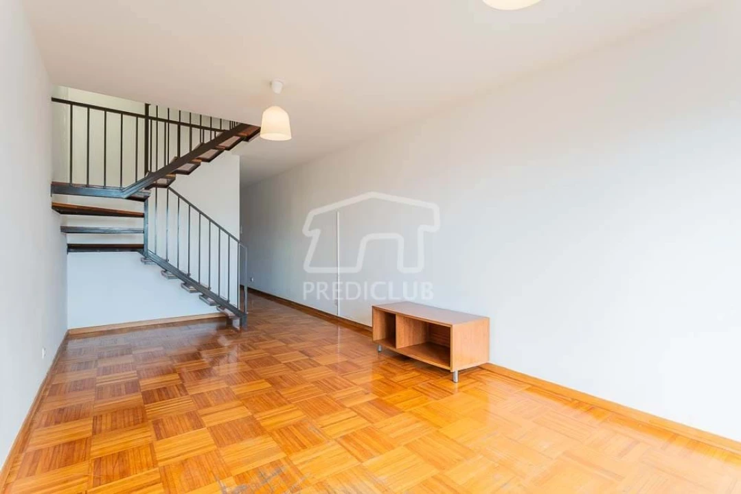 Apartamento T2 para Venda em São Martinho Foto 8