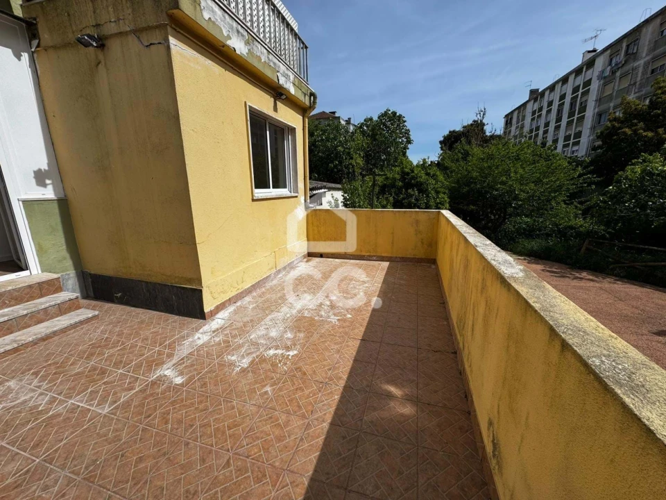 Apartamento T2 para Venda em Algueirão-Mem Martins Foto 14