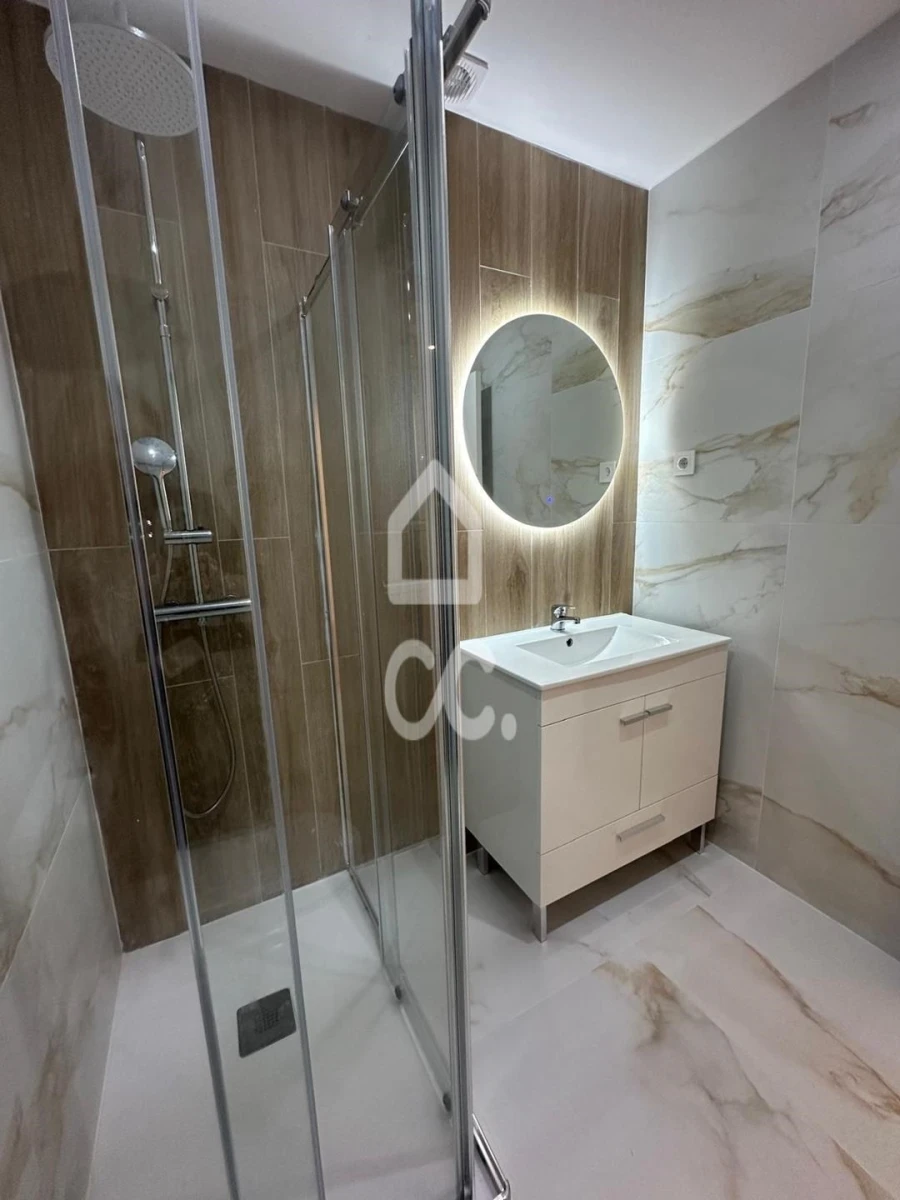 Apartamento T2 para Venda em Algueirão-Mem Martins Foto 10