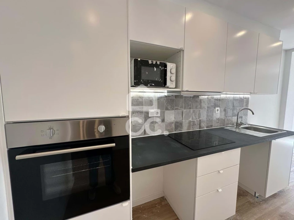 Apartamento T2 para Venda em Algueirão-Mem Martins Foto 4