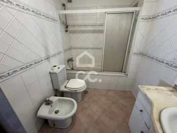 Apartamento T3 para Venda em Sacavém e Prior Velho