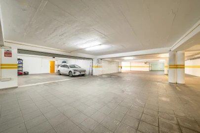 Moradia T4 para Venda em Agualva e Mira-Sintra