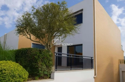 Moradia T4 para Venda em Agualva e Mira-Sintra