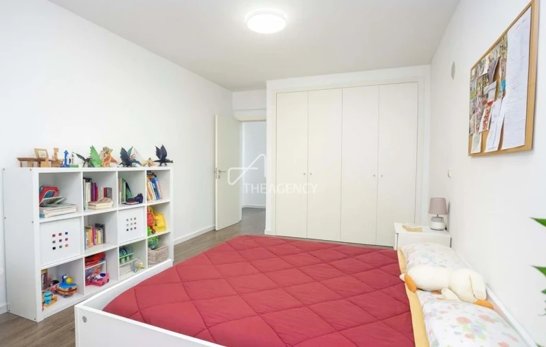 Moradia T4 para Venda em Agualva e Mira-Sintra Foto 10