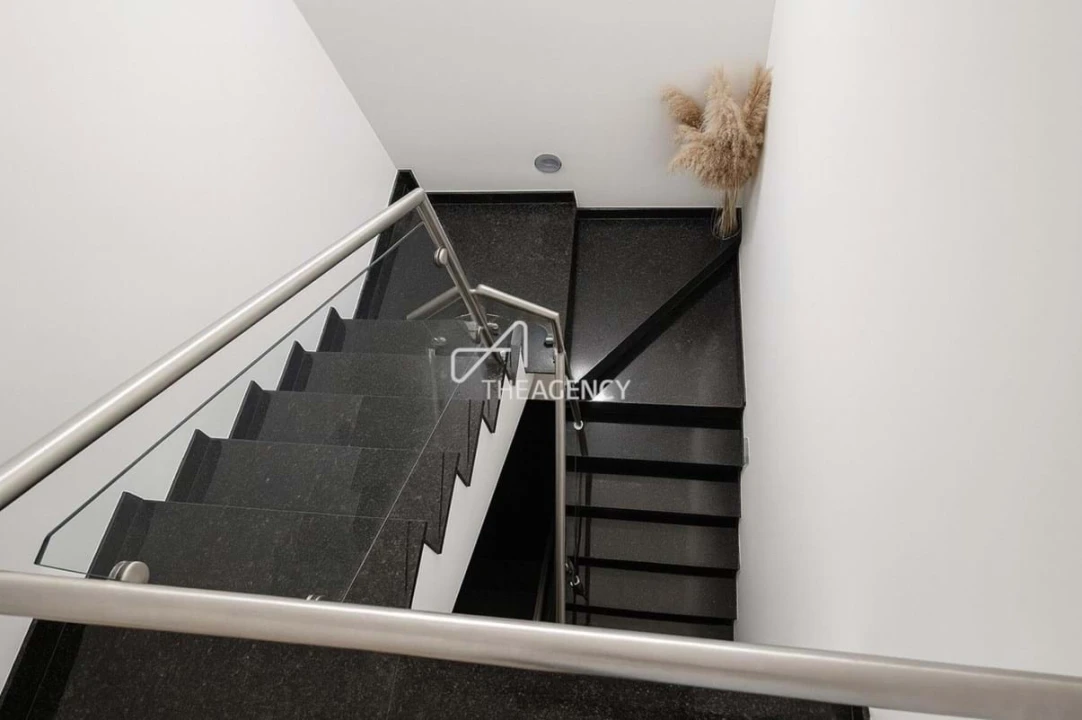 Moradia T4 para Venda em Agualva e Mira-Sintra Foto 6