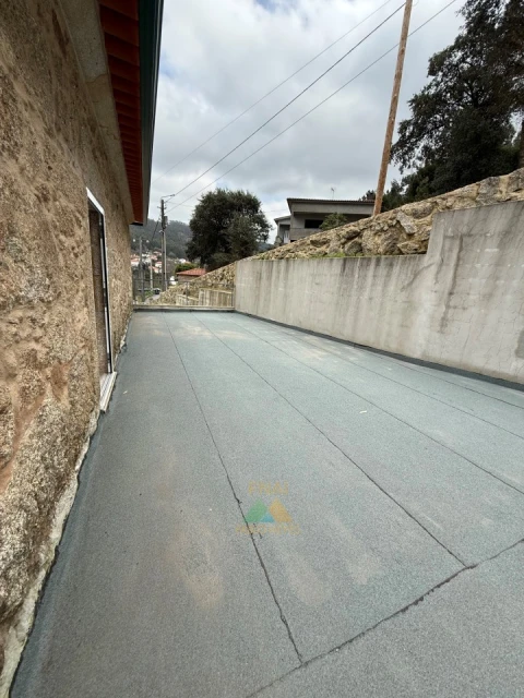 Moradia T3 para Venda em Subportela, Deocriste e Portela Susã