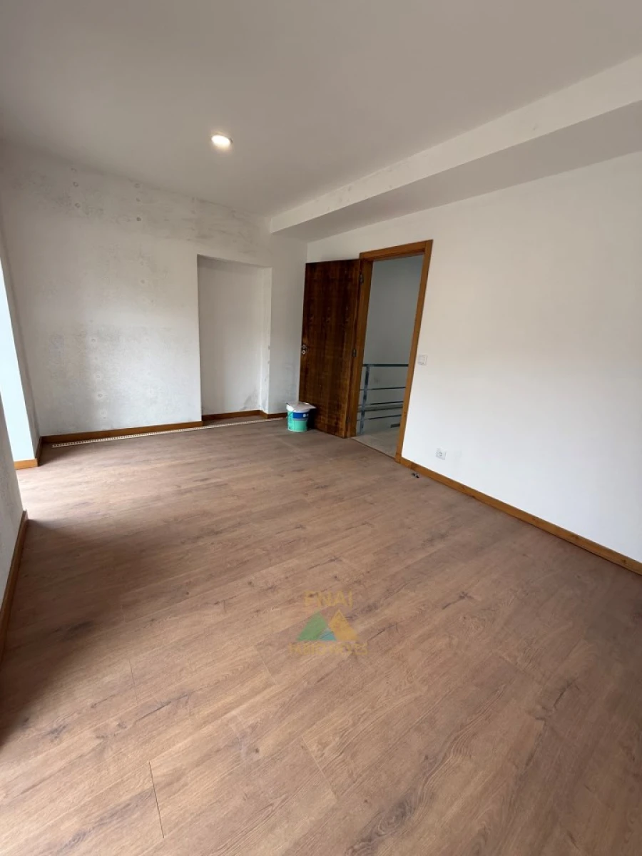 Moradia T3 para Venda em Subportela, Deocriste e Portela Susã Foto 20