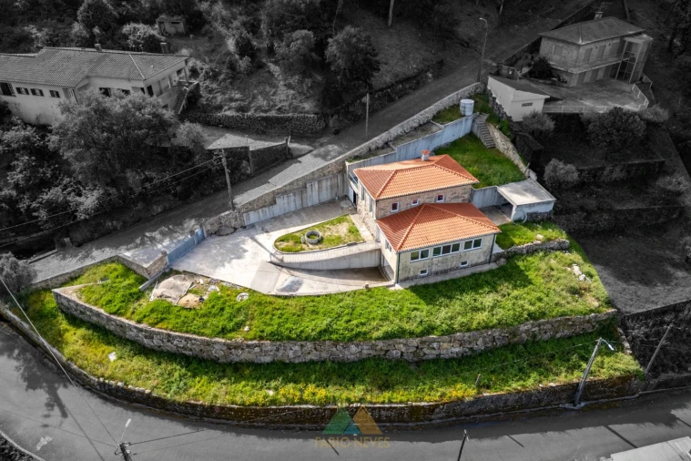 Moradia T3 para Venda em Subportela, Deocriste e Portela Susã Foto 5