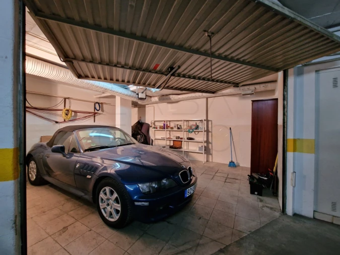 Garagem para Venda em União das Freguesias de Setúbal Foto 2
