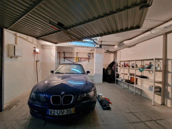 Garagem para Venda em União das Freguesias de Setúbal Foto 4