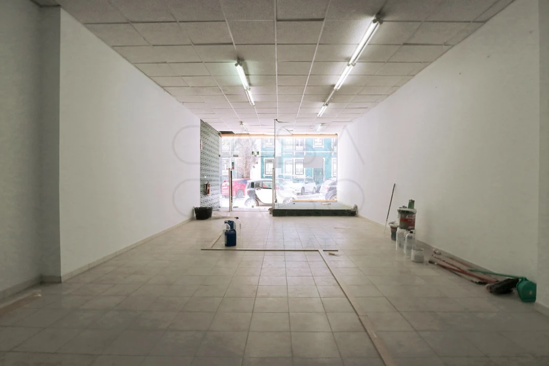 Loja para Arrendamento em Avenidas Novas Foto 7