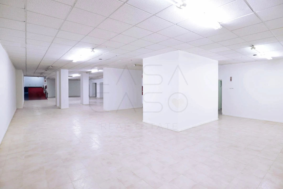 Loja para Arrendamento em Avenidas Novas Foto 20